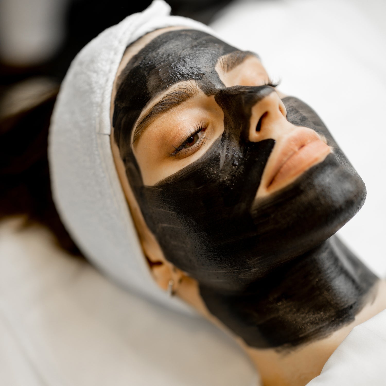 HOLLYWOOD PEEL